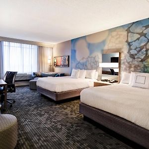 Executive Queen Room